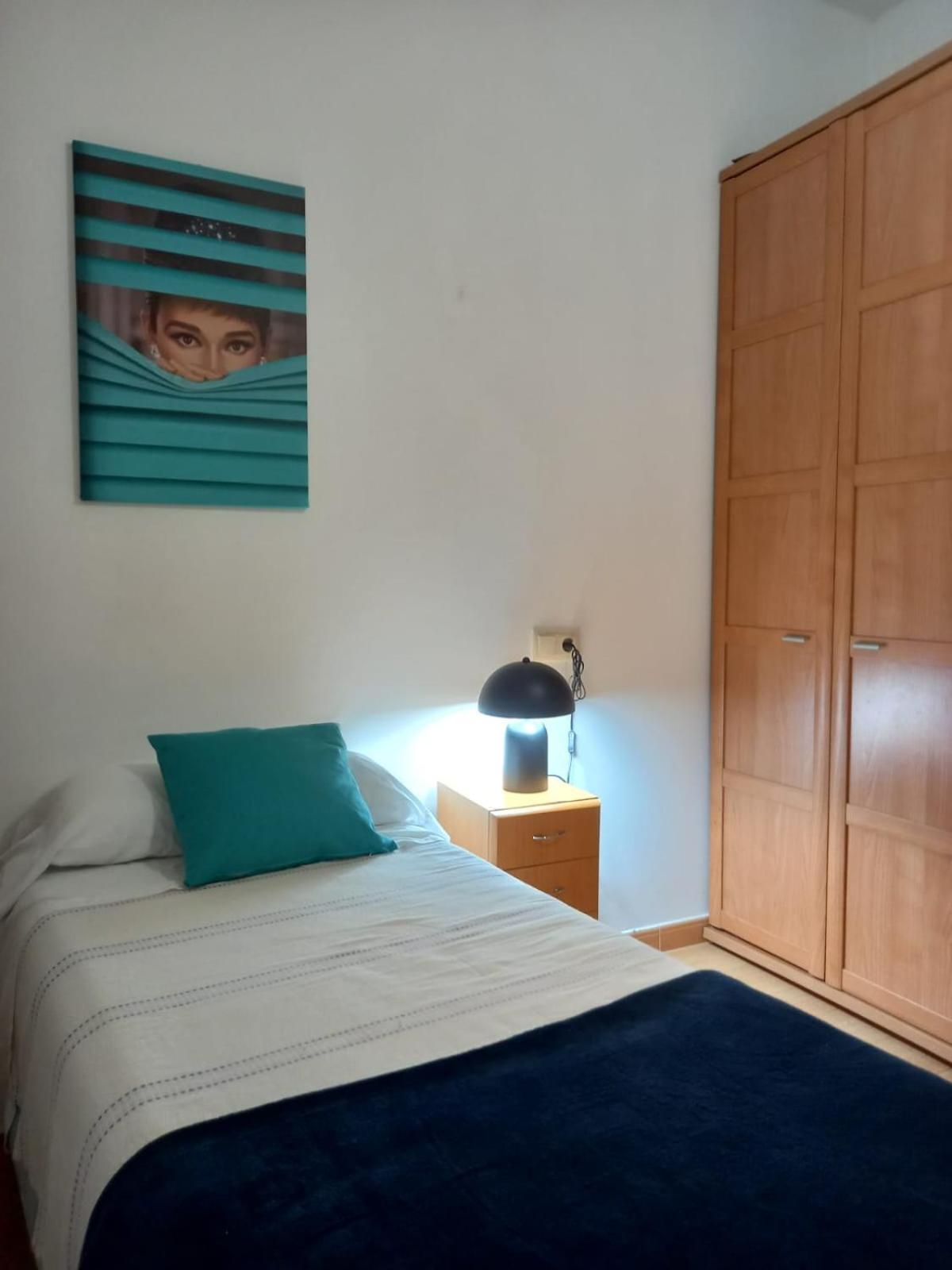 Apartamento Con Pequeno Jardin En El Centro Ferrol Pokój zdjęcie